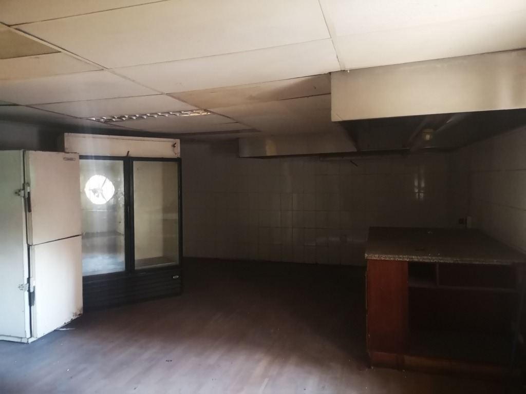 ARRIENDO LOCAL PARA RESTAURANTE 180M2 SANTIAGO CENTRO