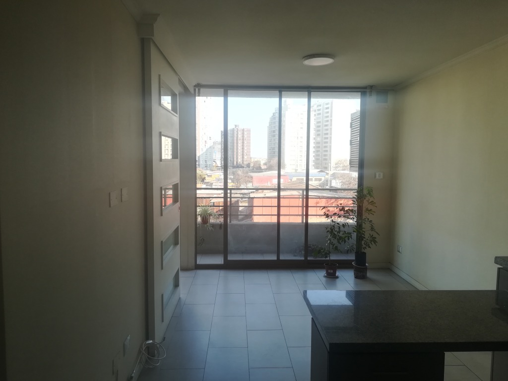 SE ARRIENDA CON TERRAZA EN CONSTANTINO 54 1D 1B