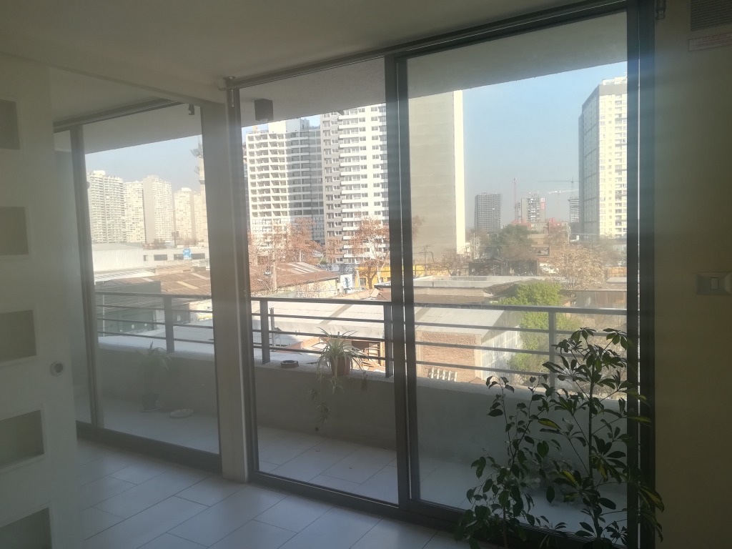 SE ARRIENDA CON TERRAZA EN CONSTANTINO 54 1D 1B