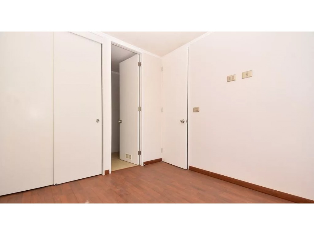 Se vende dpto 1dorm 1Baño M. Hospitales